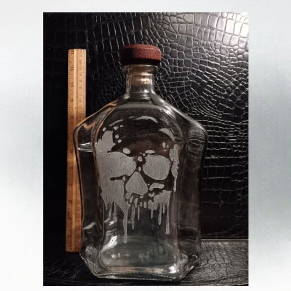 750 ML glass whiskey bottle with reusable cork top and etched skull - Picture 4 of 4